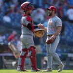nathaniel-lowe-has-2-doubles,-drives-in-3-as-reds-beat-phils-9-4-for-mattingly’s-first-series-loss