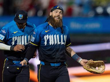 marsh-and-schwarber-switch-roles-to-lead-phillies-past-white-sox-8-6