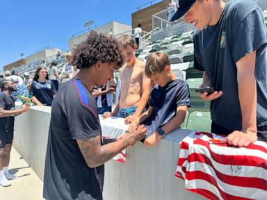 us-team-settles-into-world-cup-training-base-with-optimism-and-gratitude-for-fan-support