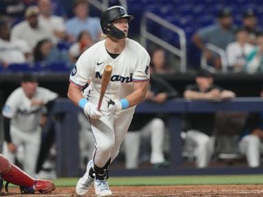 marlins-break-game-open-with-4-runs-in-the-8th,-beat-diamondbacks-10-6