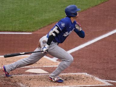 ohtani-homers,-leaves-game-with-left-knee-inflammation-in-dodgers’-8-6-win-over-pirates