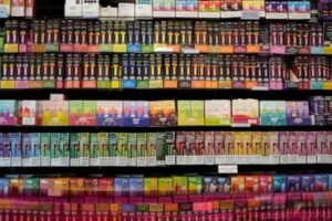 how-parents-can-talk-to-their-kids-about-vaping-as-fda-authorizes-some-flavored-e-cigarettes
