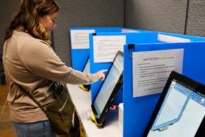 georgia’s-vote-counting-method-will-soon-be-banned.-lawmakers-will-try-to-find-a-fix-this-week