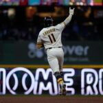 yelich-and-chourio-homer-as-the-brewers-beat-the-guardians-9-4