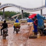 gunmen-attack-niger-airport,-killing-11-soldiers-and-2-civilians,-officials-say