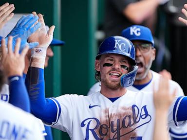 bobby-witt-jr.-homers-before-leaving-with-knee-injury-in-royals’-14-6-win-over-cardinals
