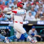 schwarber,-harper-homer-again-as-phillies-beat-mets-6-2-to-win-series