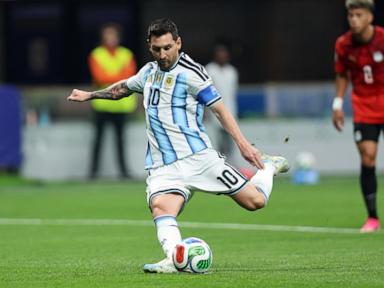 lionel-messi-scores-eighth-goal-in-world-cup,-takes-lead-in-golden-boot-race