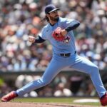 blue-jays’-dylan-cease-works-8-no-hit-innings-against-giants