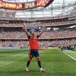 spain-advances-to-the-world-cup-semifinals-by-beating-belgium-2-1