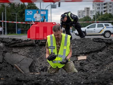 russian-attacks-kill-6,-wound-29,-as-ukrainian-forces-target-oil-tankers