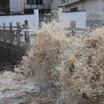 more-than-1-million-evacuated-typhoon-bavi-hits-china