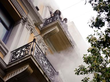 greek-police-arrest-2-people-over-2010-fatal-arson-attack-on-athens-bank