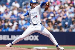 shane-bieber-pitches-season-high-7-innings-as-blue-jays-beat-rays-3-1-to-avoid-4-game-sweep