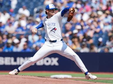 shane-bieber-pitches-season-high-7-innings-as-blue-jays-beat-rays-3-1-to-avoid-4-game-sweep