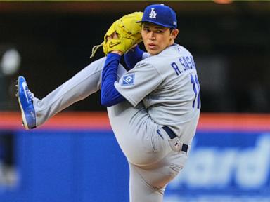 roki-sasaki-goes-7-and-kyle-tucker-hits-2-run-homer-for-dodgers-in-4-2-win-over-mets