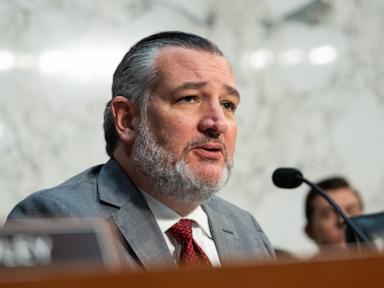 college-nil-bill-includes-$25-million-‘retention-pool’-but-is-that-enough-to-sway-big-ten,-sec?