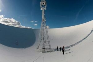 future-of-the-uk’s-renowned-lovell-radio-telescope-is-in-question-after-funding-cut