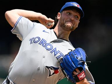 yesavage-throws-6-2/3-innings,-okamoto-has-three-hits-in-blue-jays’-5-2-win-over-nationals