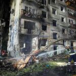 russia-hits-ukrainian-capital-with-ballistic-missiles-and-drones,-killing-at-least-3