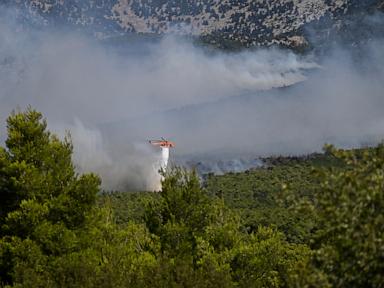 2-killed-when-firefighting-helicopters-collide-near-athens-as-europe’s-wildfire-emergency-rages