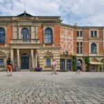 ai-assisted-staging-draws-boos-at-the-richard-wagner-festival-in-germany
