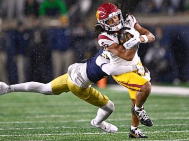 notre-dame-and-usc-agree-to-resume-football-rivalry-with-a-4-game-series-starting-in-2030