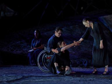 as-the-world-rediscovers-‘the-odyssey,’-disabled-actors-in-greece-explore-the-pain-of-war